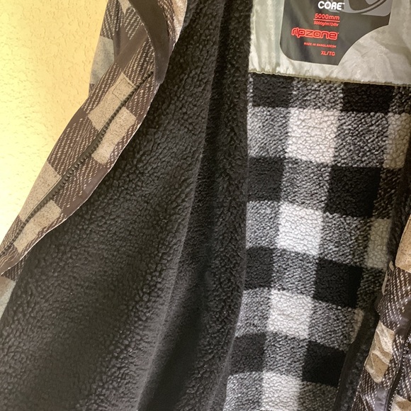 Rip Zone Core Snowboarding Jacket grey & black - Picture 6 of 11